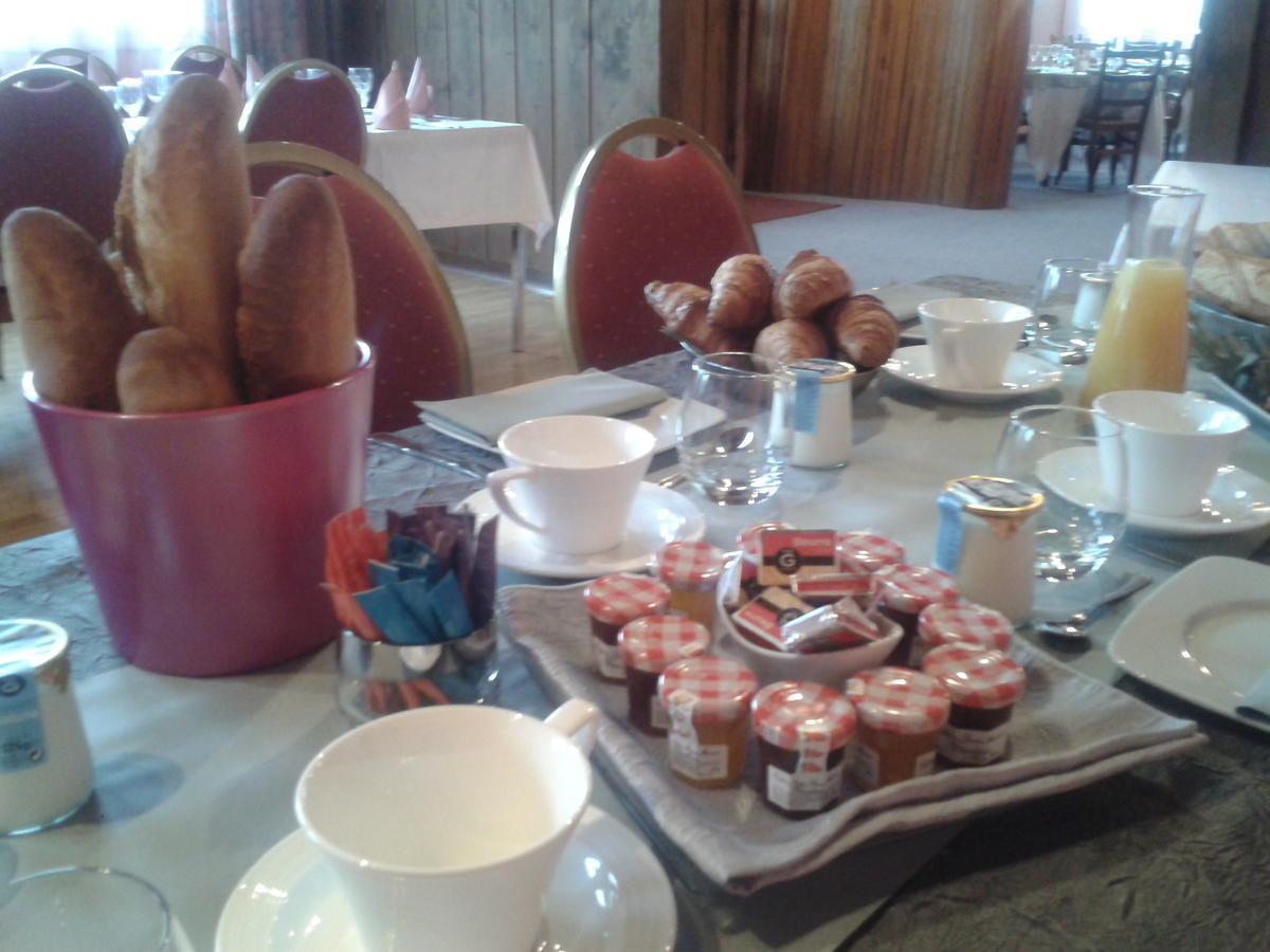 Logis - Hotel Restaurant Du Canard Hangest-sur-Somme ภายนอก รูปภาพ